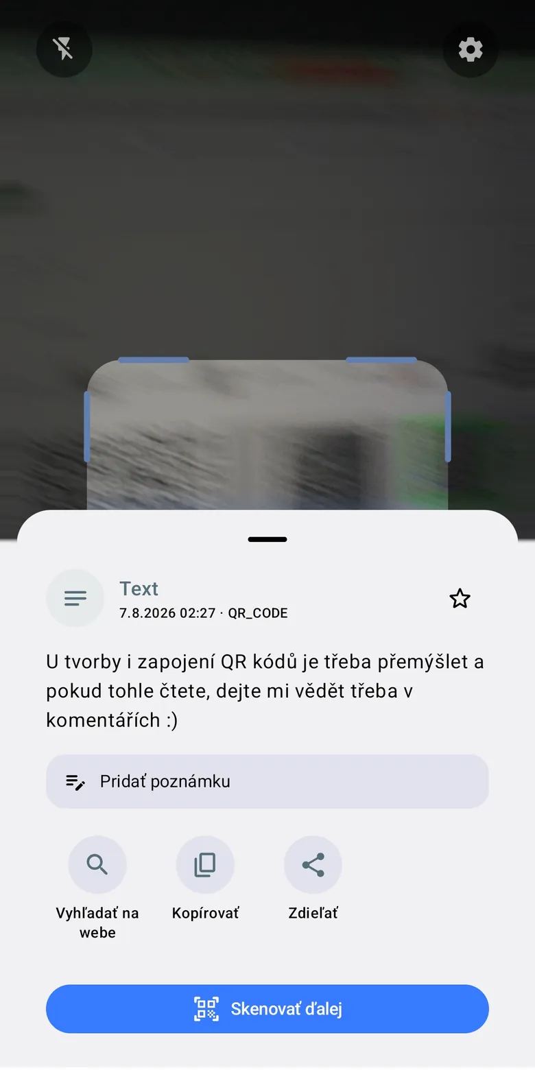 Skener s panelom načítaného obsahu a akciami